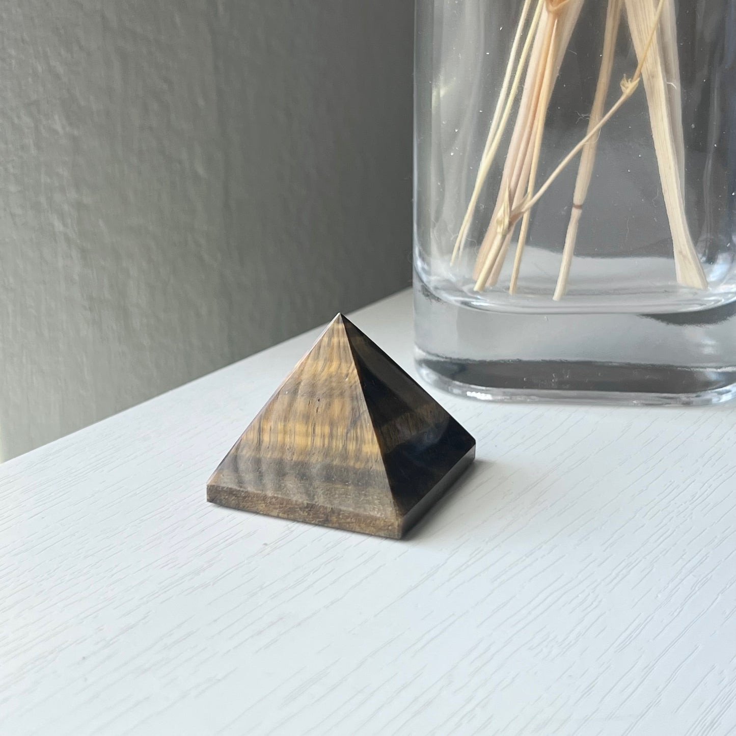 TIGER EYE PYRAMID