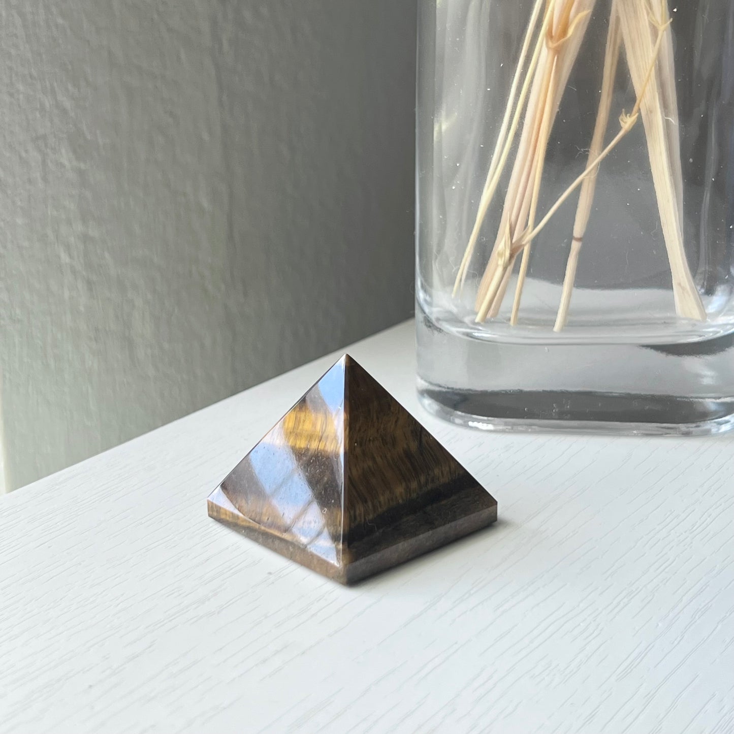 TIGER EYE PYRAMID