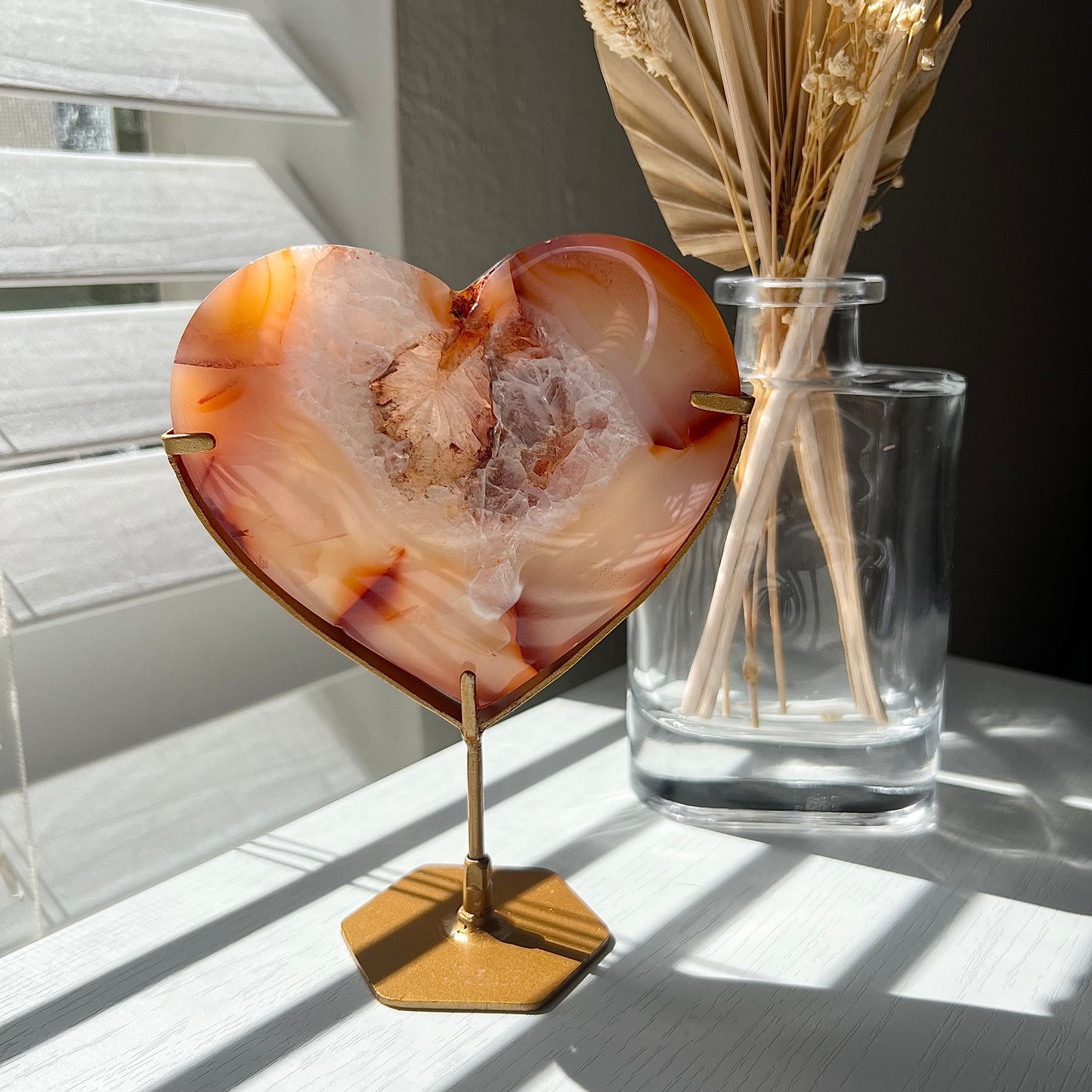 CARNELIAN HEART ON STAND