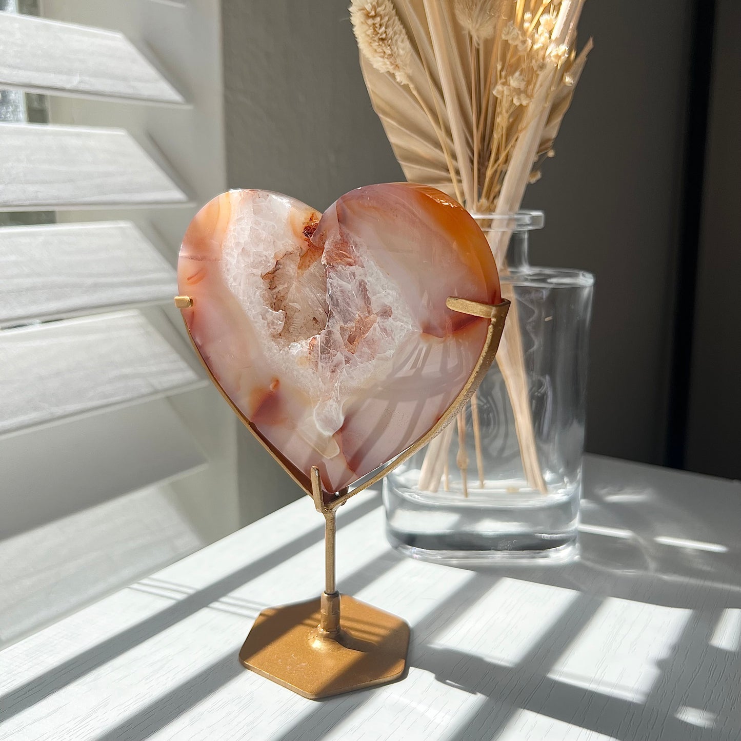 CARNELIAN HEART ON STAND