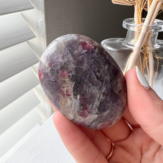 LEPIDOLITE PALM